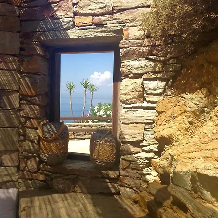 Aqua Marina Vourkárion